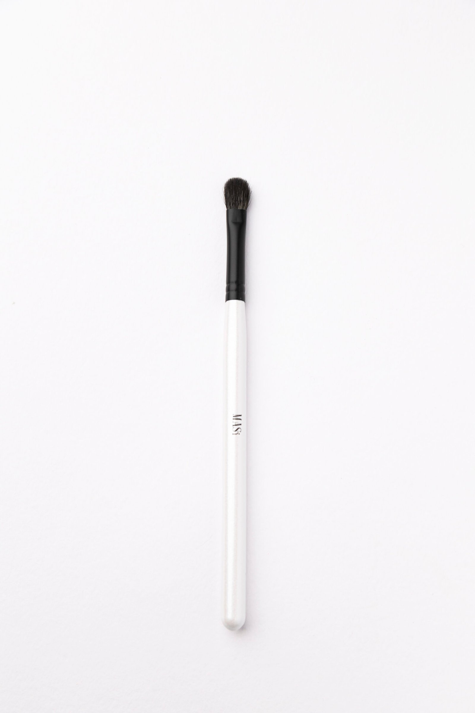 Make-up brush for eyeshadow. No. 3